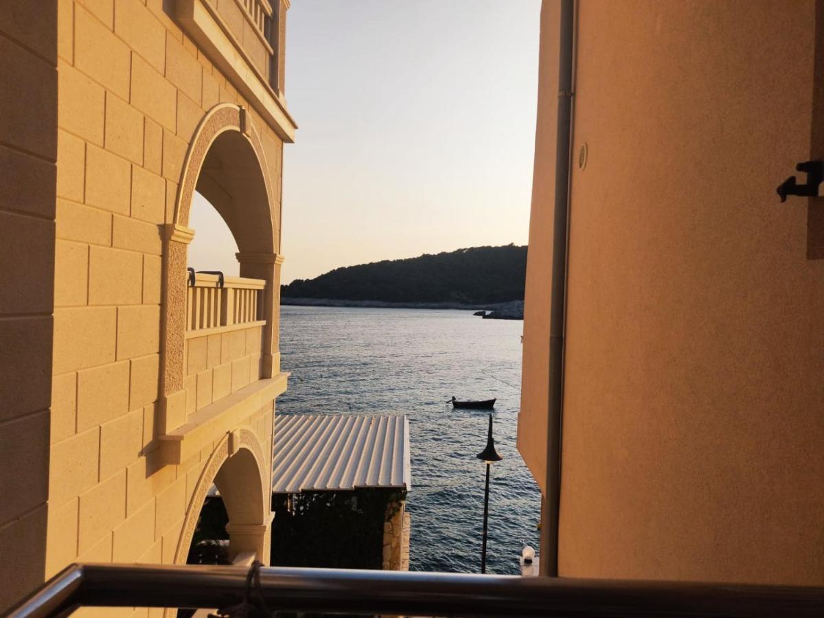 Apartments Dragica มิลนา ภายนอก รูปภาพ