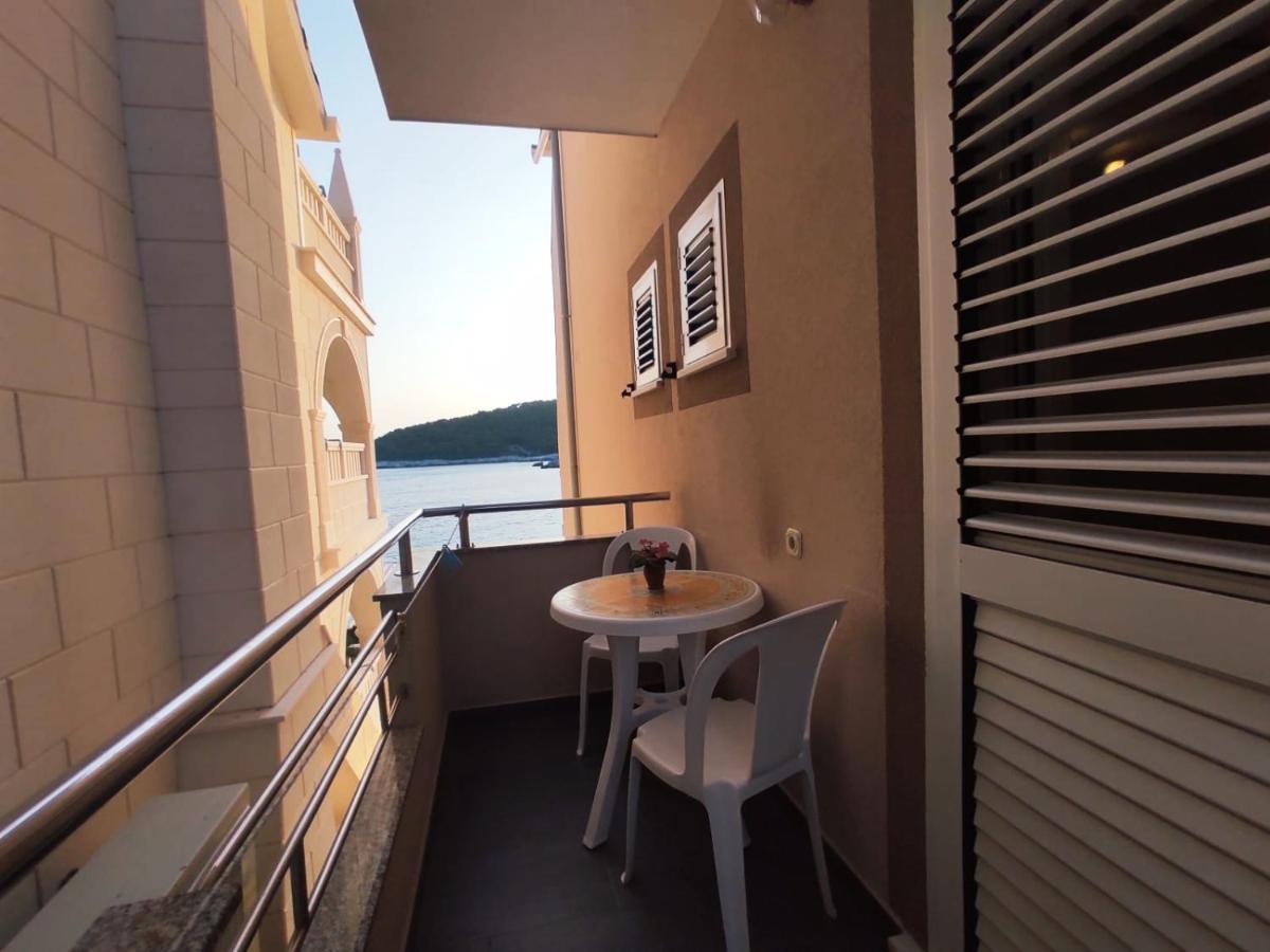 Apartments Dragica มิลนา ภายนอก รูปภาพ