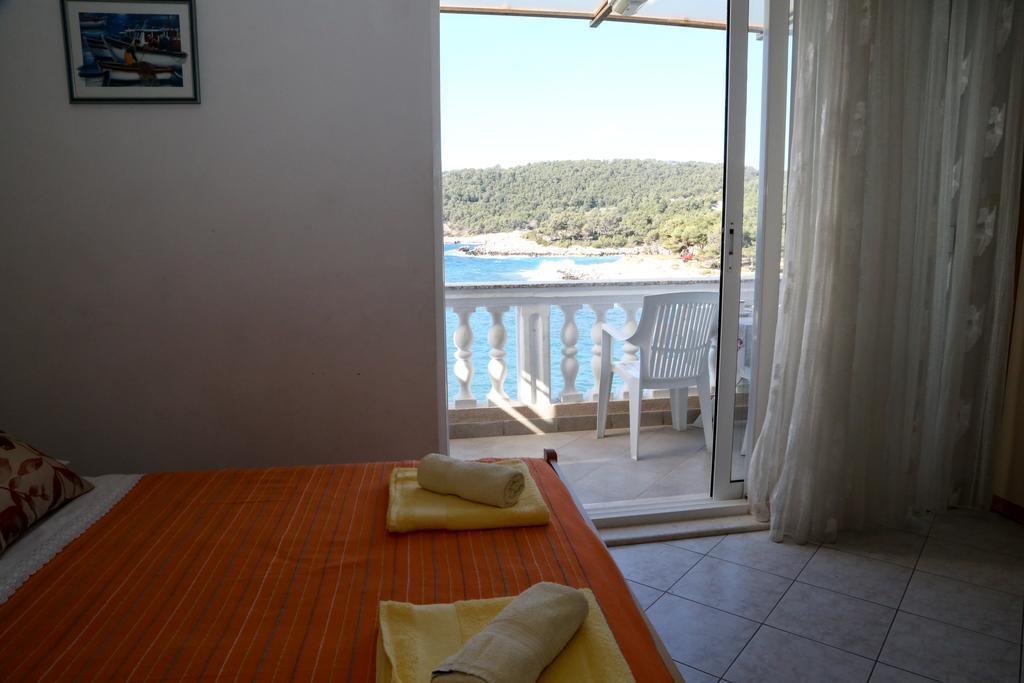 Apartments Dragica มิลนา ภายนอก รูปภาพ