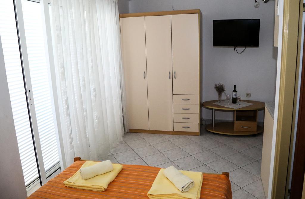Apartments Dragica มิลนา ภายนอก รูปภาพ