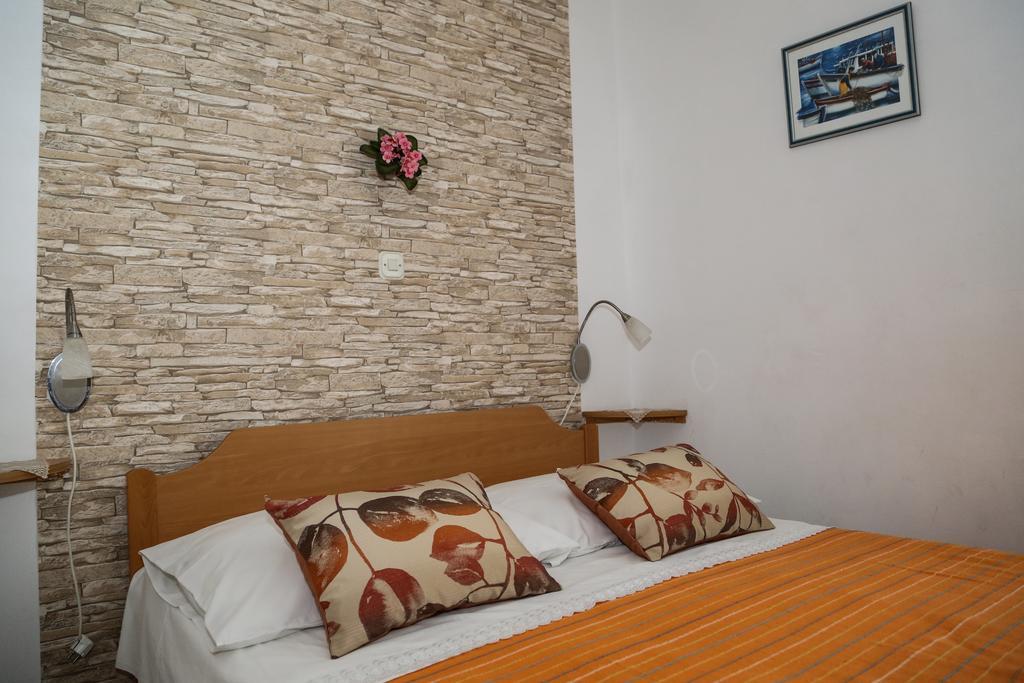 Apartments Dragica มิลนา ภายนอก รูปภาพ