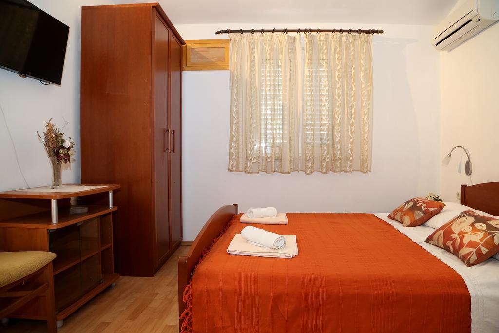 Apartments Dragica มิลนา ภายนอก รูปภาพ