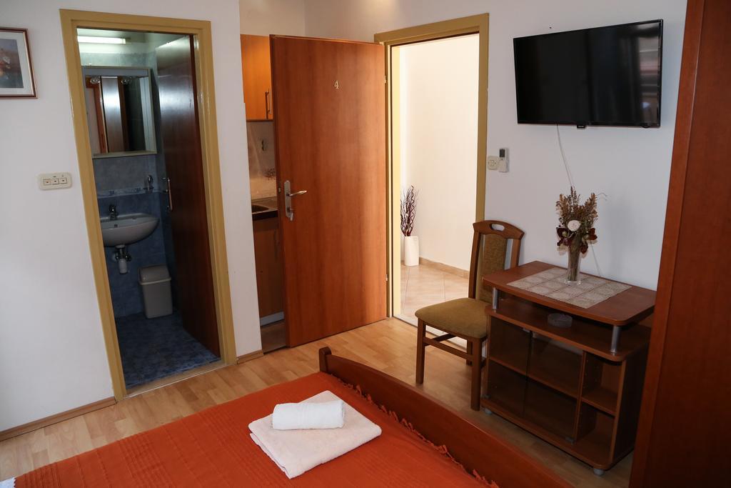Apartments Dragica มิลนา ภายนอก รูปภาพ