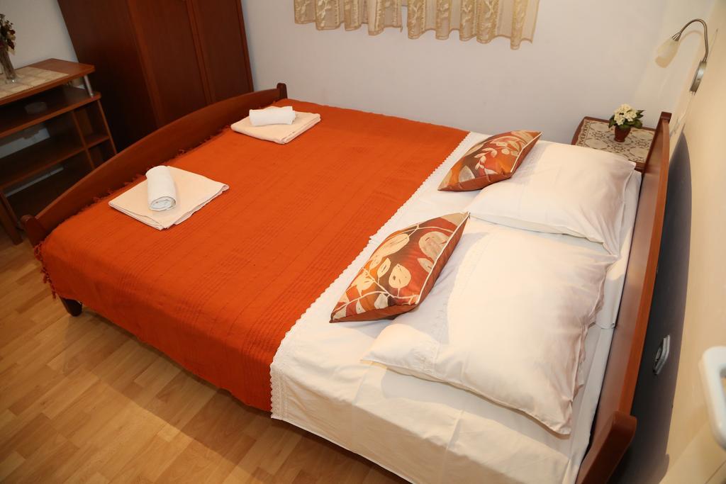 Apartments Dragica มิลนา ภายนอก รูปภาพ