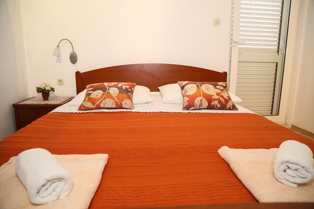 Apartments Dragica มิลนา ภายนอก รูปภาพ