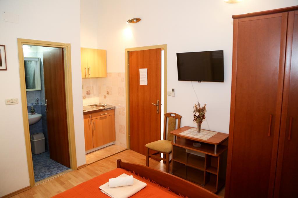Apartments Dragica มิลนา ภายนอก รูปภาพ