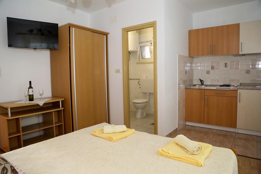 Apartments Dragica มิลนา ภายนอก รูปภาพ