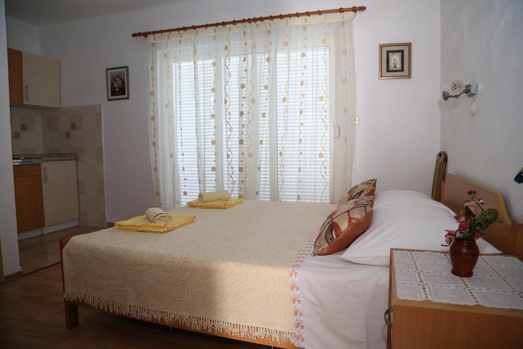 Apartments Dragica มิลนา ภายนอก รูปภาพ