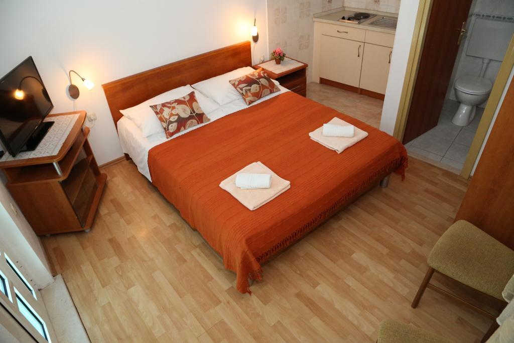Apartments Dragica มิลนา ภายนอก รูปภาพ
