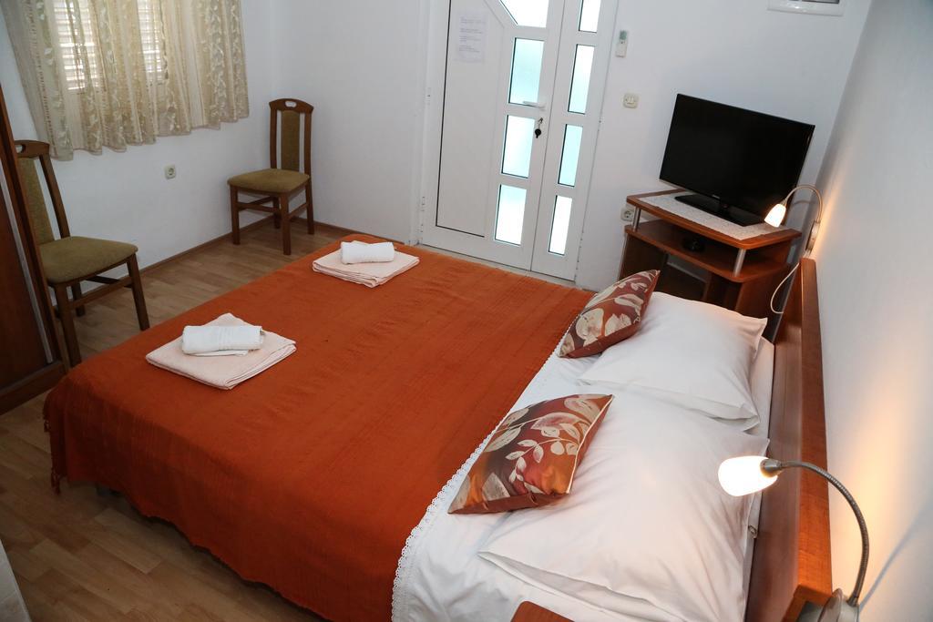 Apartments Dragica มิลนา ภายนอก รูปภาพ