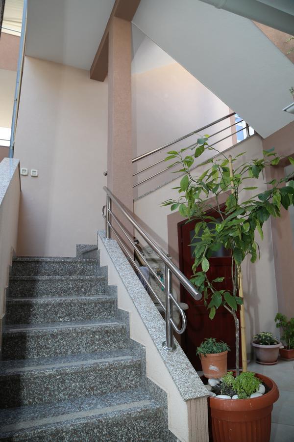 Apartments Dragica มิลนา ภายนอก รูปภาพ